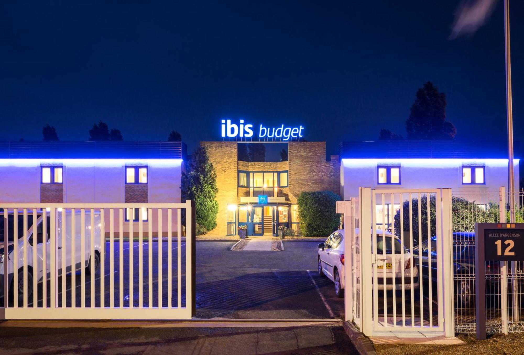 ibis budget Châtellerault Nord Hotel Buitenkant foto