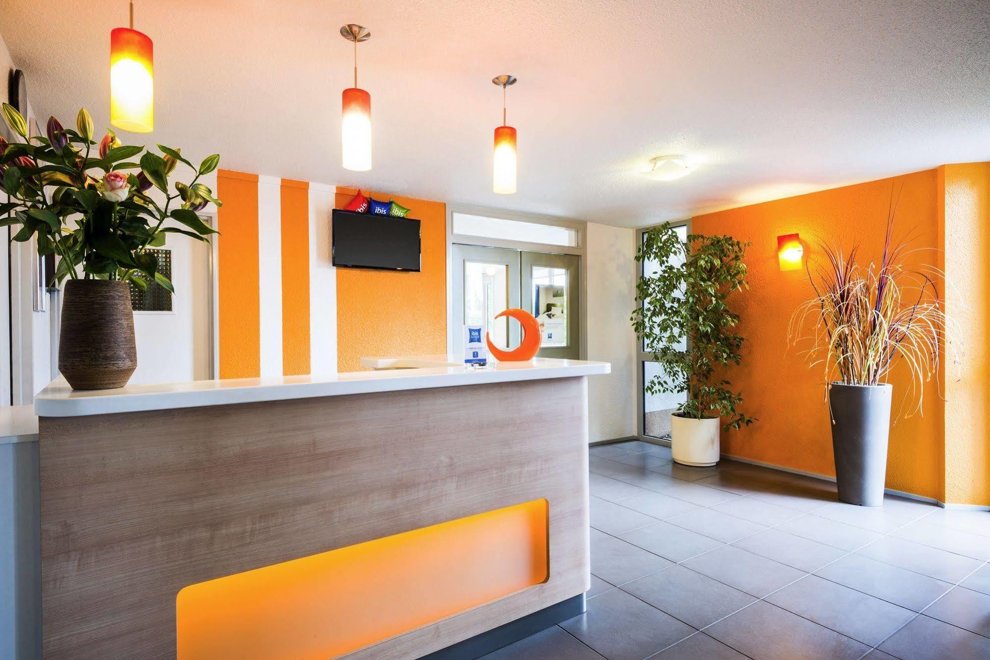 ibis budget Châtellerault Nord Buitenkant foto